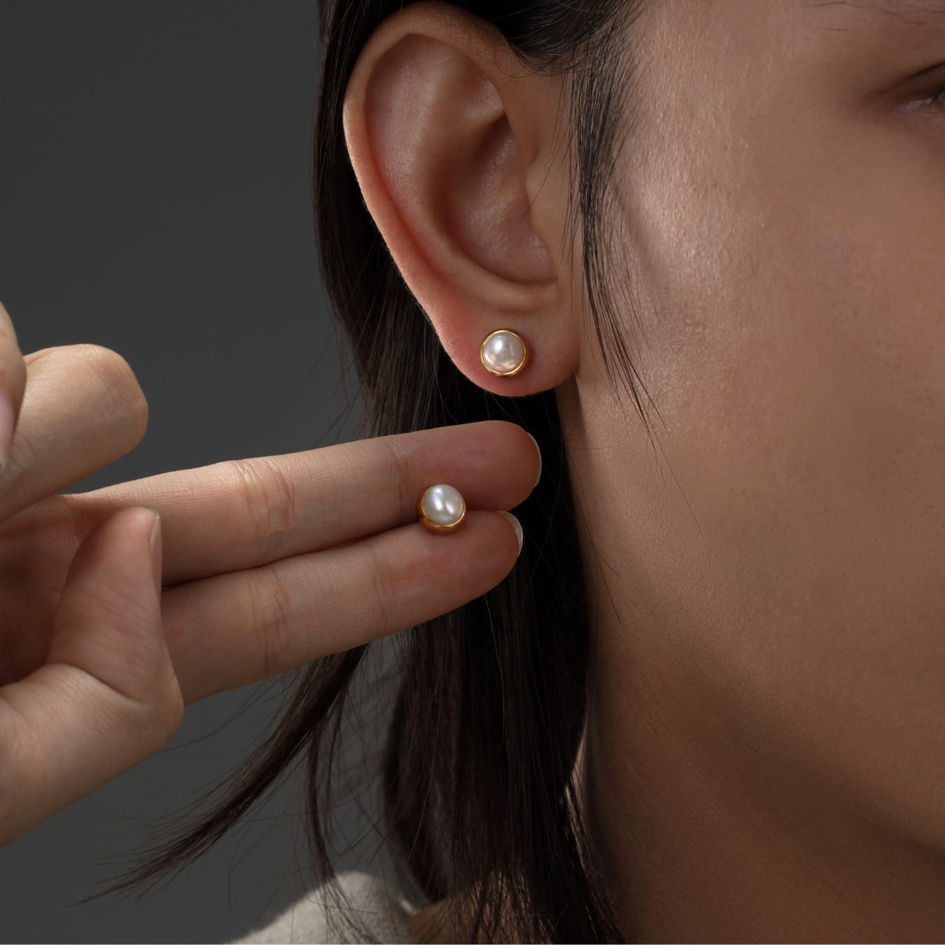 Classic Pearl Studs