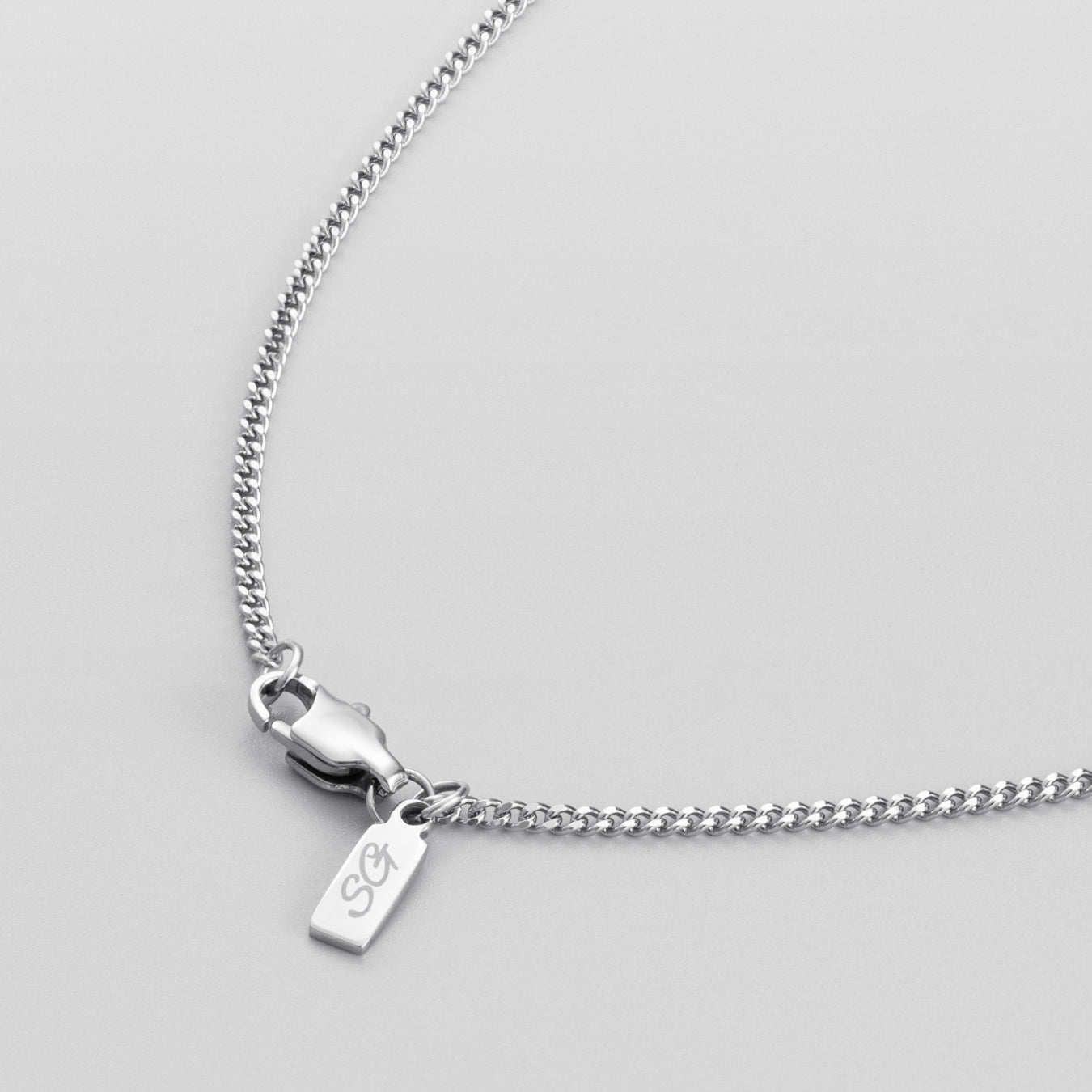 Minimal Curb Chain