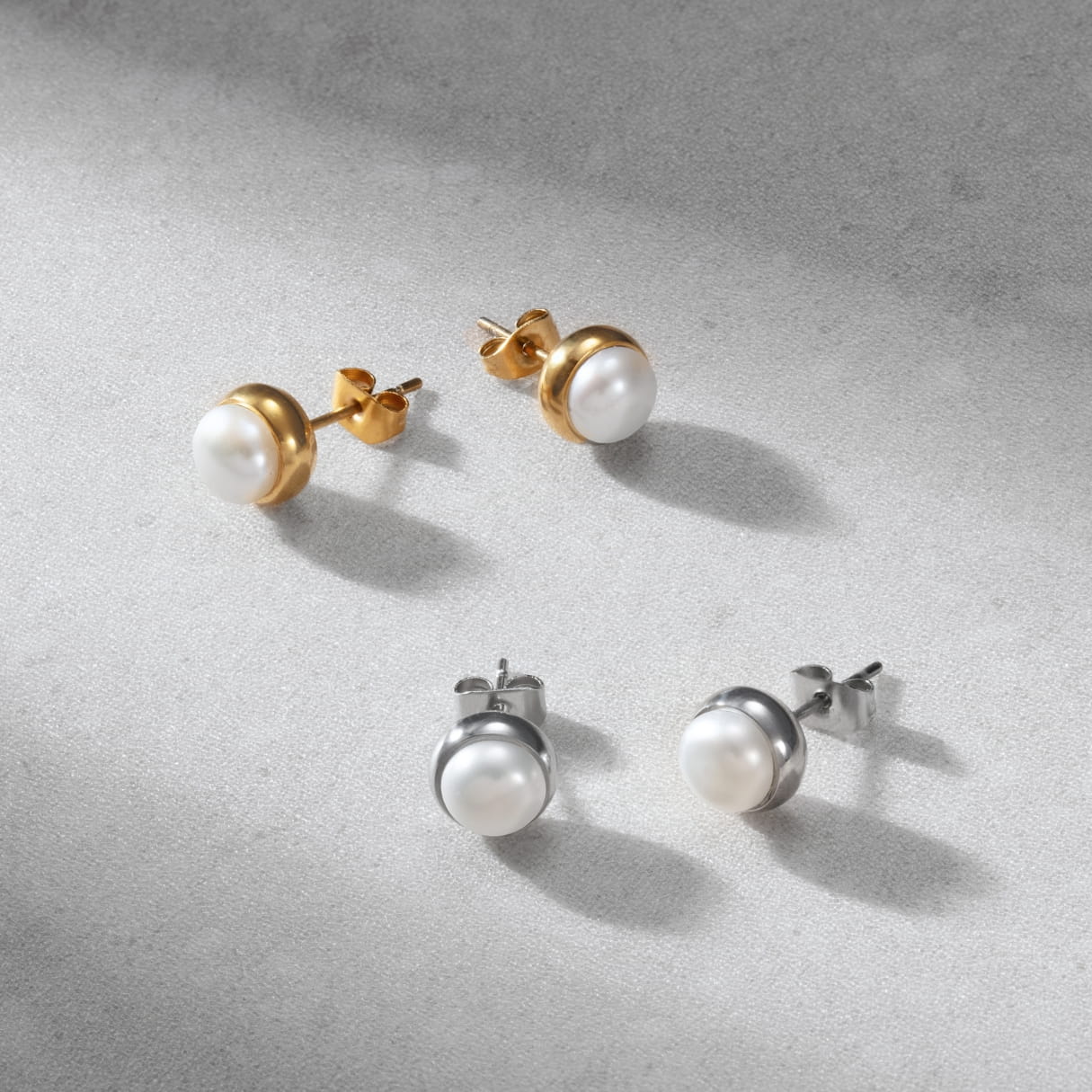 Classic Pearl Studs