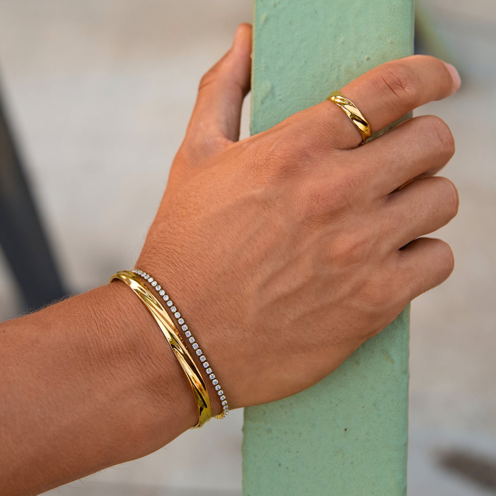 Twisted Unisize Cuff